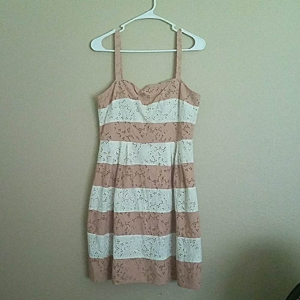 ANN TAYLOR LOFT STRIPED EYELET 8